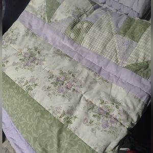 Mainstays Green and Purple Floral Quilt